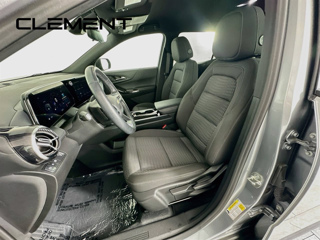 Used 2025 Chevrolet Equinox LT w/ Safety and Technology Package FWD image 29