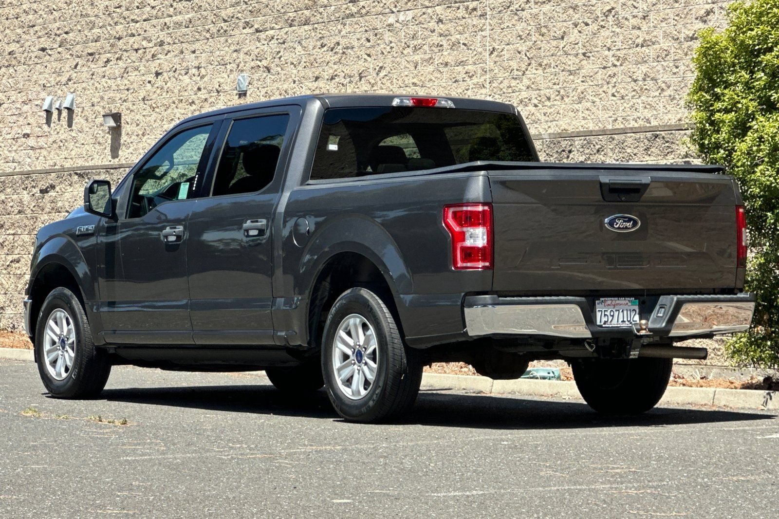 Certified 2018 Ford F150 XLT RWD image 5