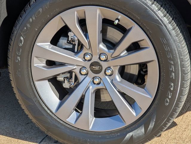 Certified 2022 Ford Explorer XLT w/ Equipment Group 202A image 10