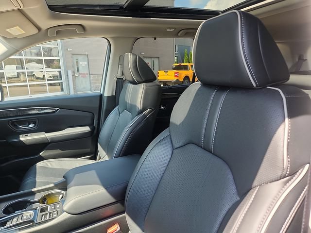 Used 2023 Honda Pilot Elite image 22
