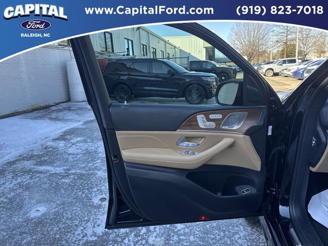 Used 2024 Mercedes-Benz GLS 450 4MATIC image 19