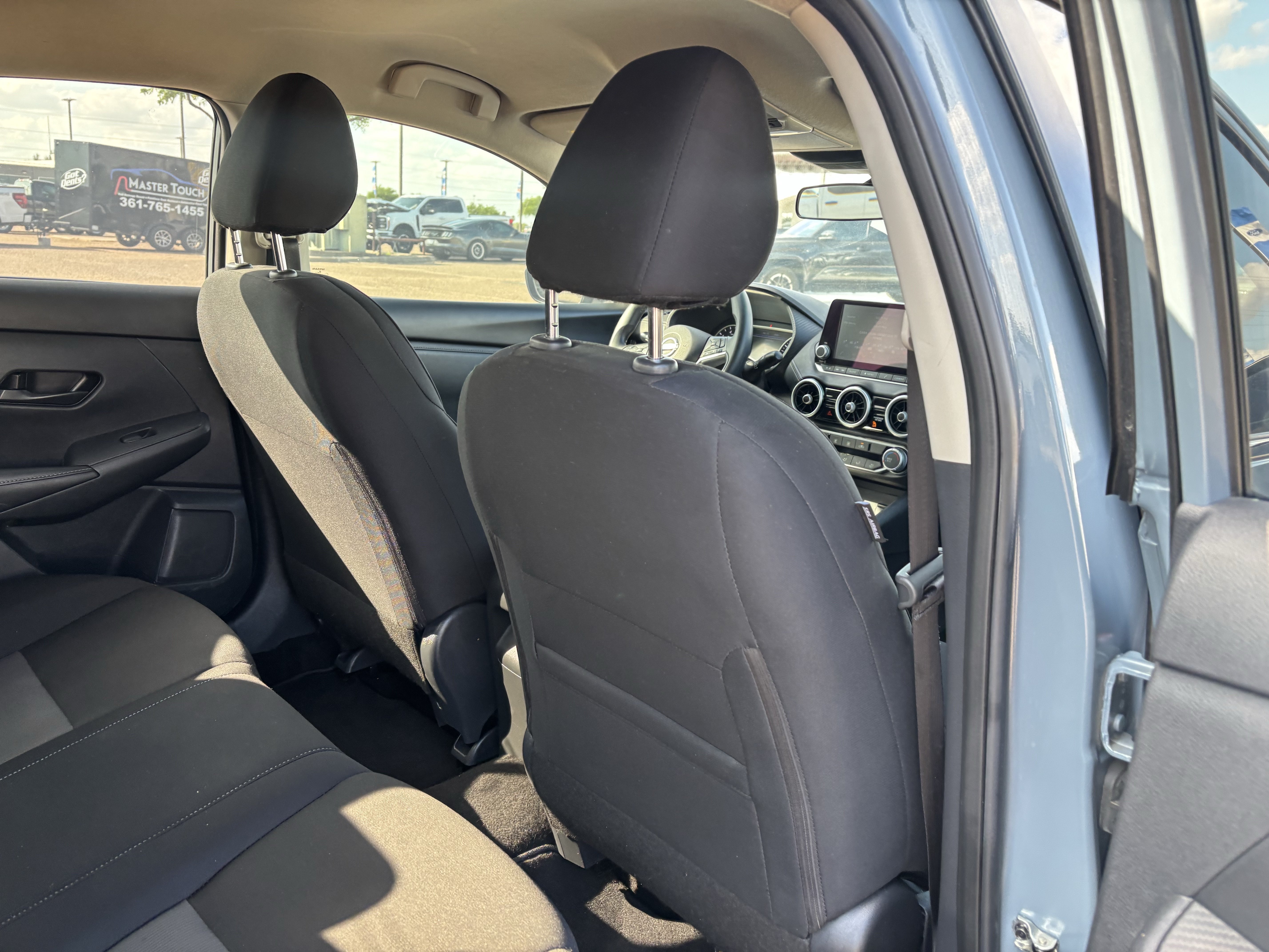 Used 2025 Nissan Sentra SV FWD image 21