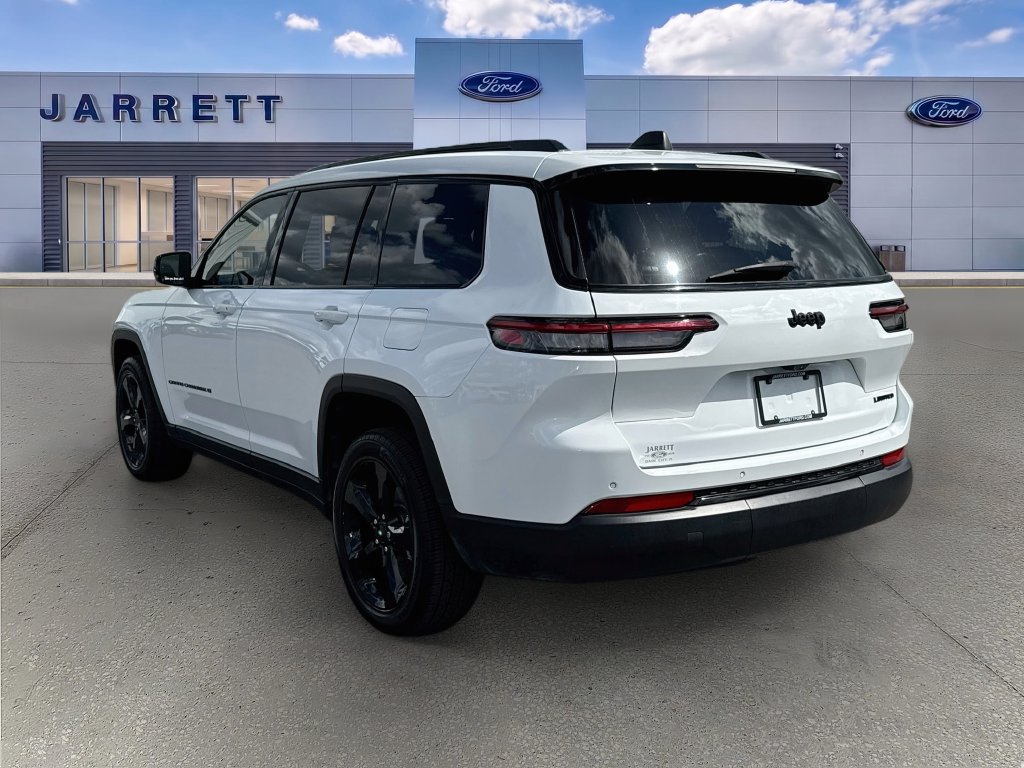 Used 2024 Jeep Grand Cherokee L Limited w/ Black Appearance Package RWD image 5