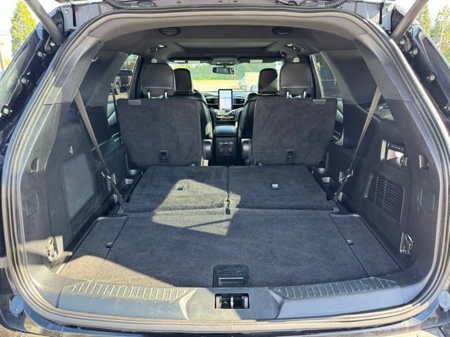 Certified 2020 Ford Explorer ST w/ Premium Technology Package AWD/4WD image 33