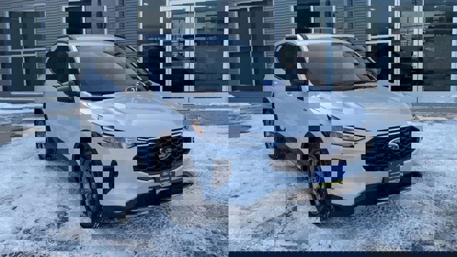 Certified 2025 Ford Escape ST-Line w/ Cold Weather Package image 4