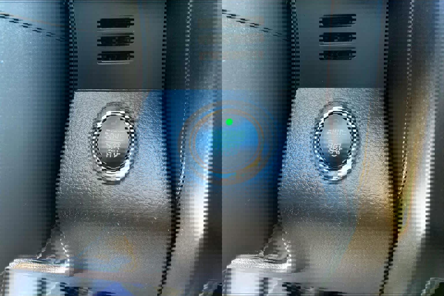 Certified 2020 Ford Expedition Limited w/ Equipment Group 302A image 32