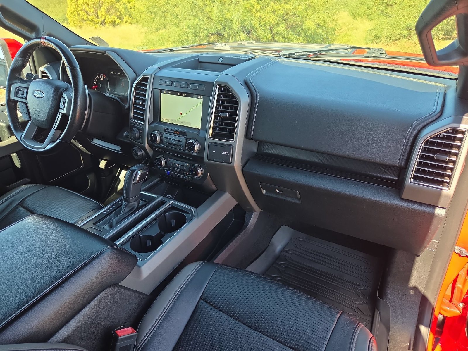 Certified 2018 Ford F150 Raptor w/ Equipment Group 802A Luxury AWD/4WD image 28