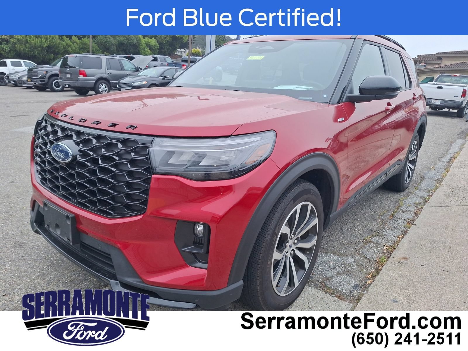 Certified 2025 Ford Explorer ST-Line AWD/4WD image 3