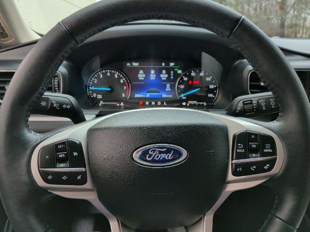 Certified 2024 Ford Explorer XLT w/ Equipment Group 202A image 15