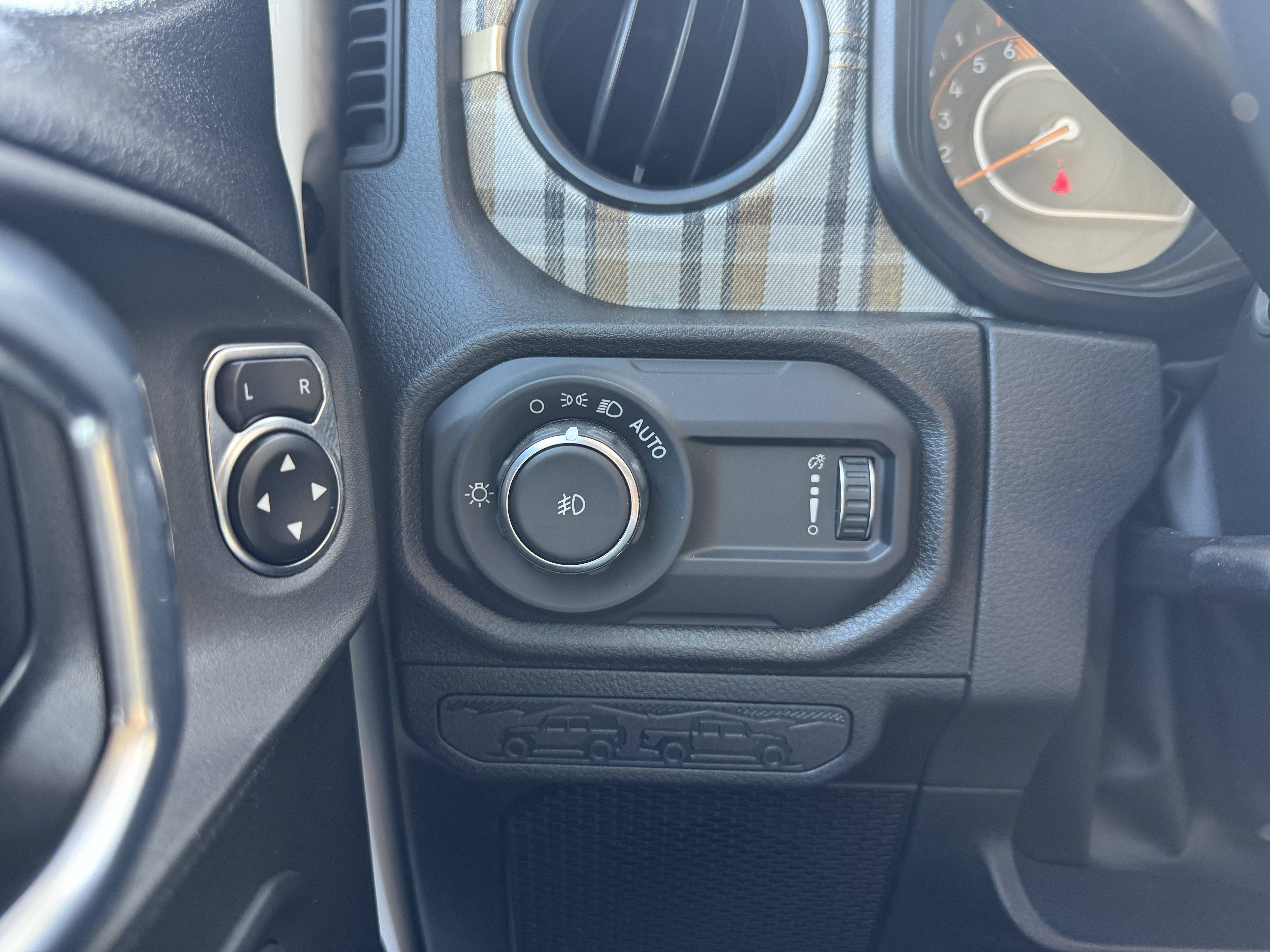 Used 2026 Jeep Wrangler Unlimited Sport AWD/4WD image 18