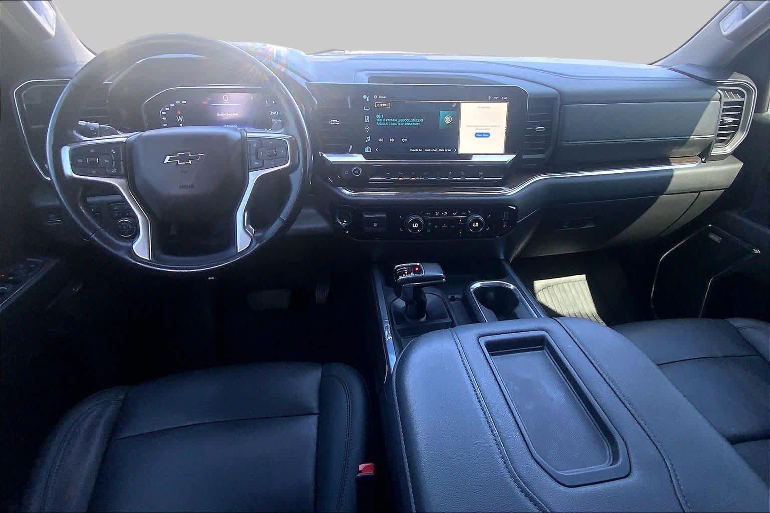 Used 2022 Chevrolet Silverado 1500 LT Trail Boss w/ Convenience Package II AWD/4WD image 16