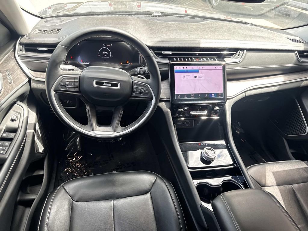 Used 2021 Jeep Grand Cherokee L Limited RWD image 10