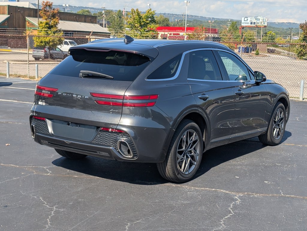 Used 2024 Genesis GV70 2.5T AWD/4WD image 6