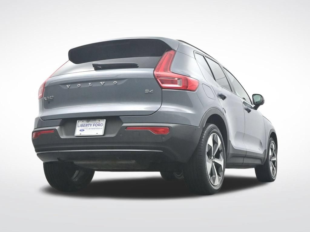Used 2023 Volvo XC40 B4 Ultimate FWD image 43