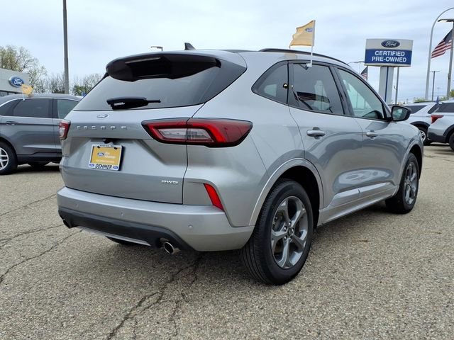 Certified 2024 Ford Escape ST-Line w/ Tech Pack #1 AWD/4WD image 9