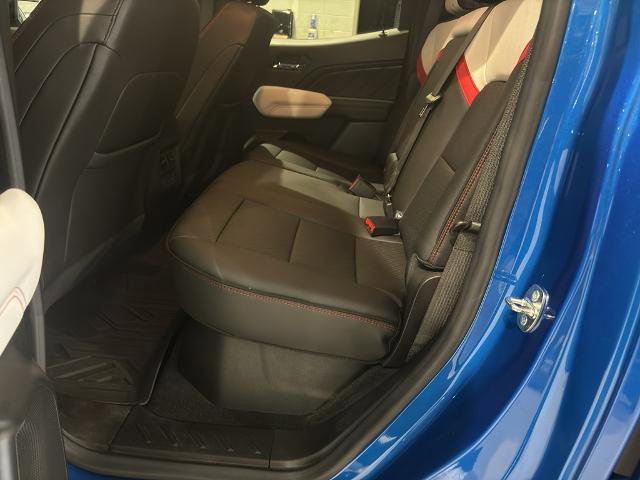 Used 2023 GMC Canyon AT4X image 10