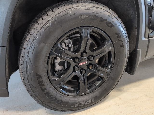 Used 2022 GMC Acadia AT4 image 11