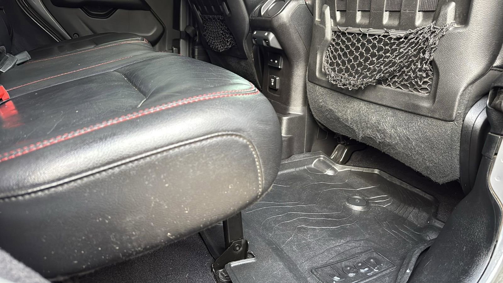 Used 2019 Jeep Wrangler Unlimited Rubicon AWD/4WD image 27