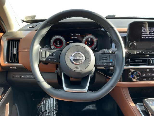 Used 2025 Nissan Pathfinder Platinum w/ Cargo Package AWD/4WD image 13