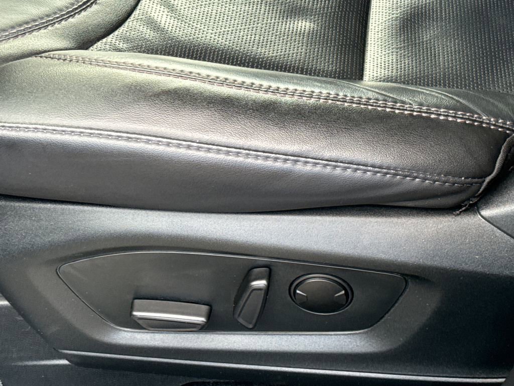 Certified 2023 Ford Explorer Platinum w/ Technology Package image 23