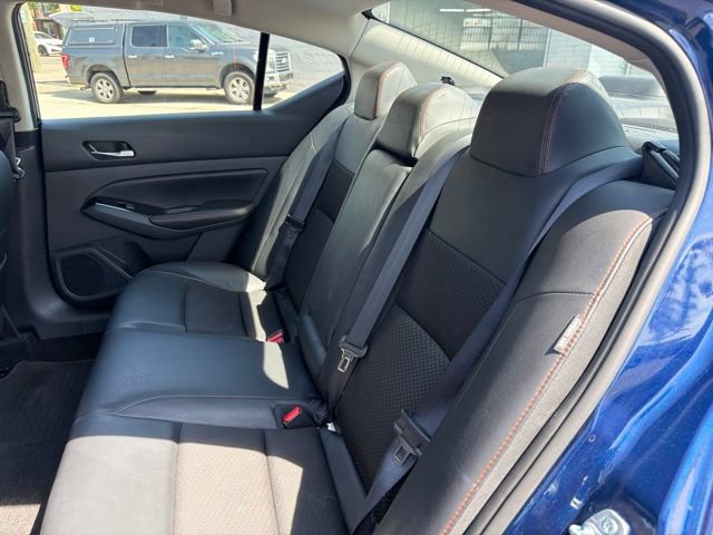 Used 2024 Nissan Altima 2.5 SR FWD image 9