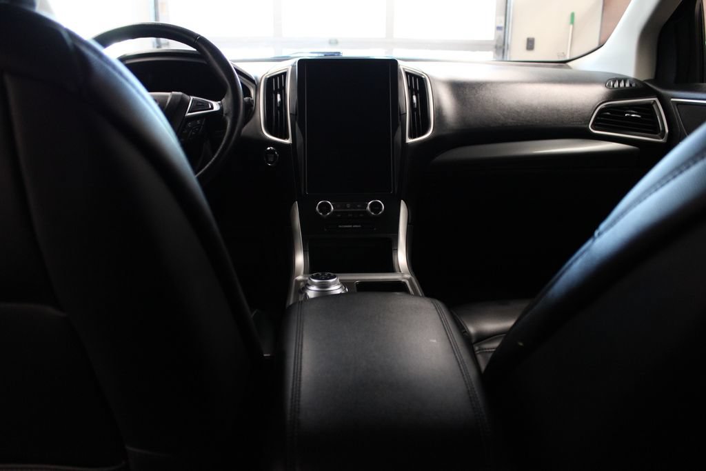 Certified 2024 Ford Edge SEL AWD/4WD image 42