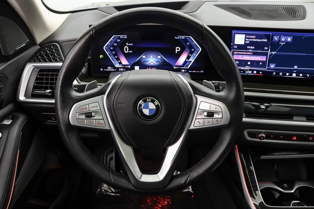 Used 2024 BMW X7 xDrive40i w/ Premium Package image 17