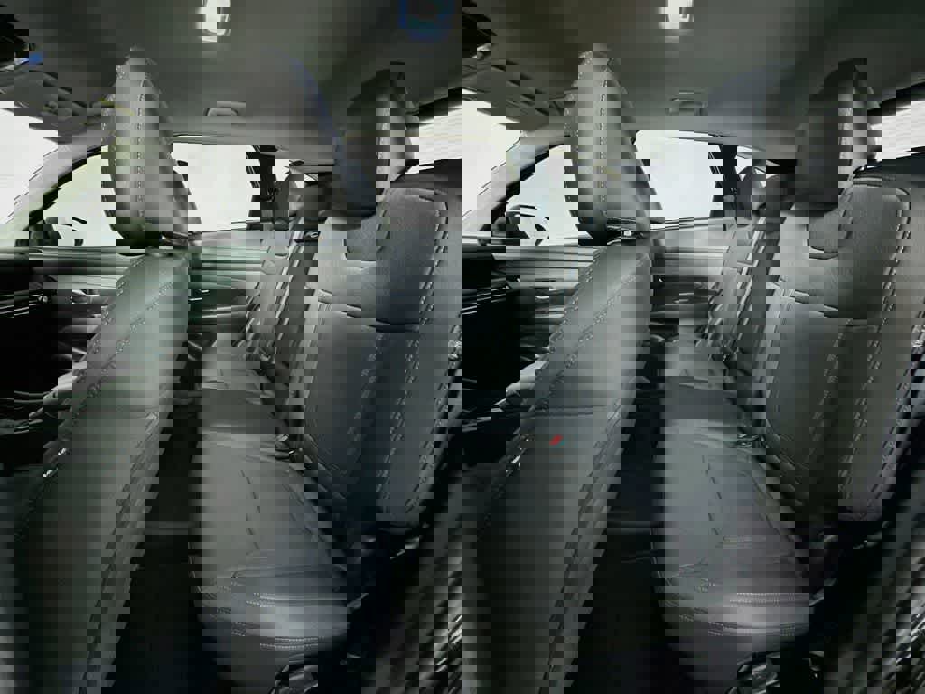 Used 2025 Hyundai Tucson SE FWD image 16