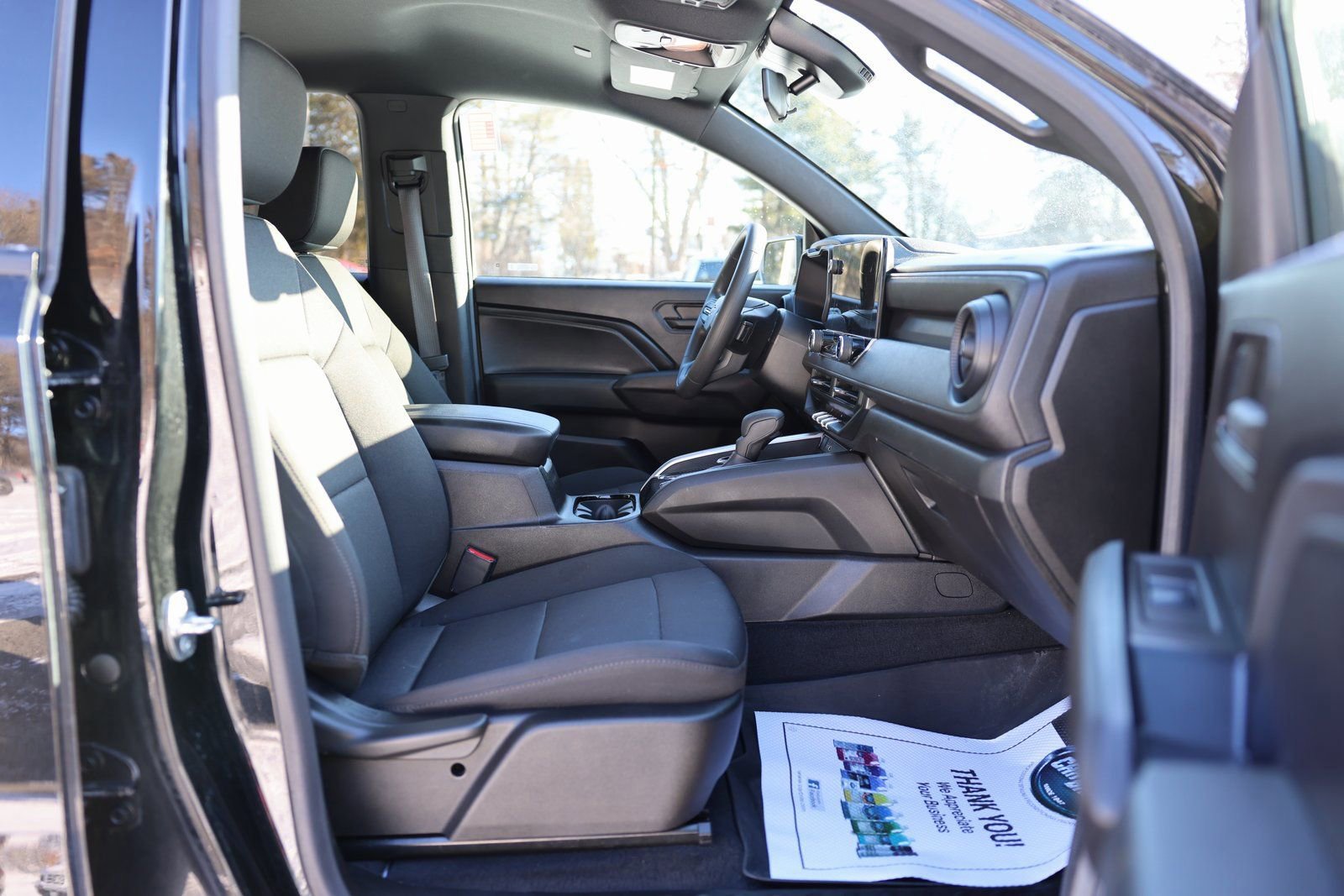 Used 2024 Chevrolet Colorado Trail Boss w/ Advanced Trailering Package image 9