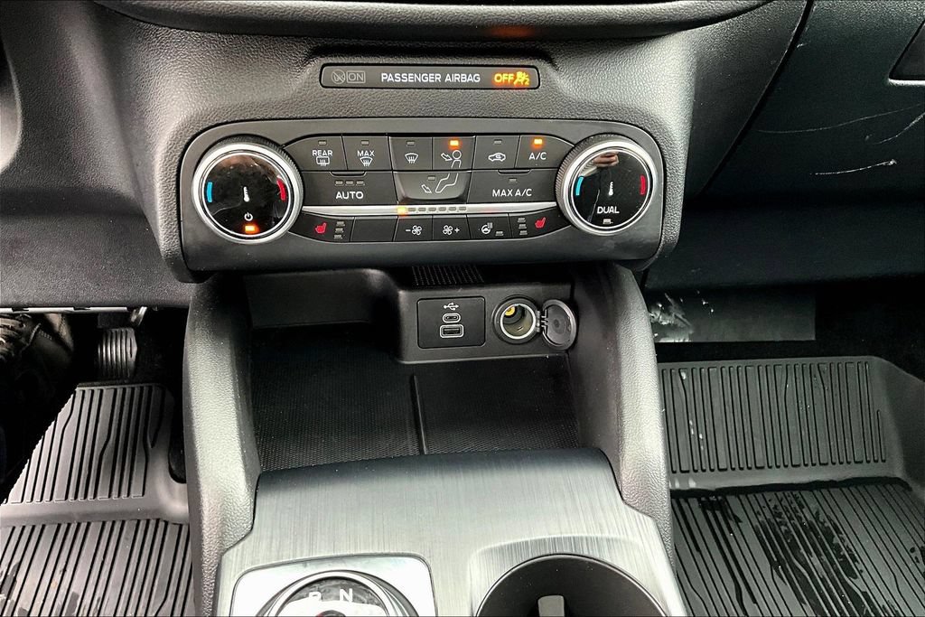 Certified 2025 Ford Escape Active w/ Cold Weather Package FWD image 15