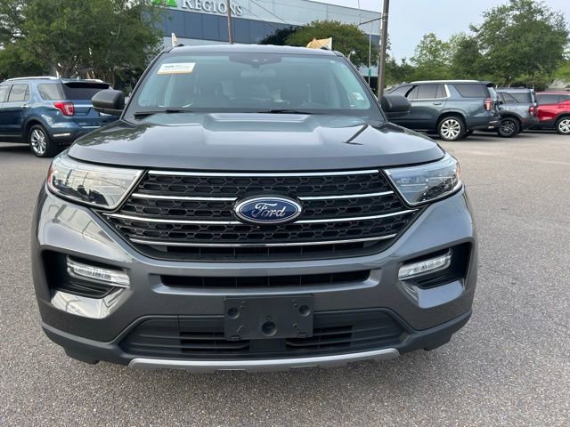 Certified 2023 Ford Explorer XLT w/ Equipment Group 202A AWD/4WD image 3