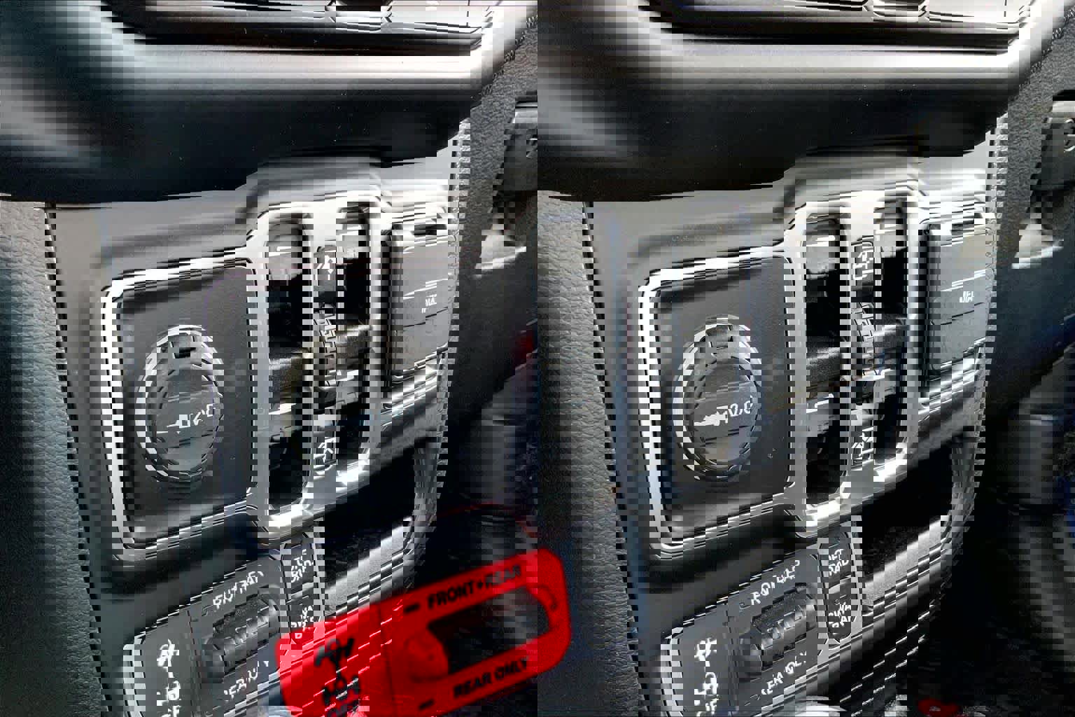 Used 2021 Jeep Gladiator Rubicon w/ Trailer Tow Package image 34