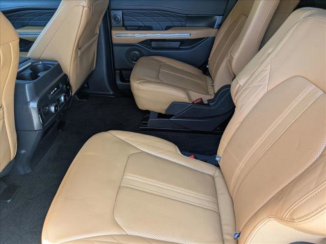 Certified 2023 Ford Expedition Platinum AWD/4WD image 17