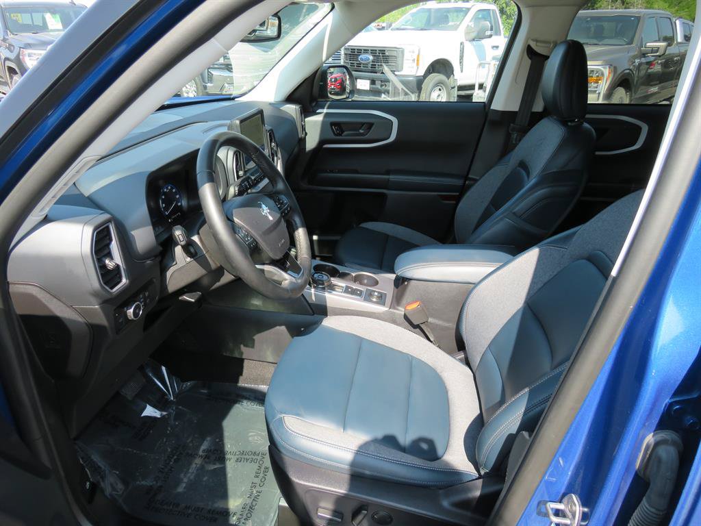Certified 2024 Ford Bronco Sport Outer Banks w/ Tech Package AWD/4WD image 8