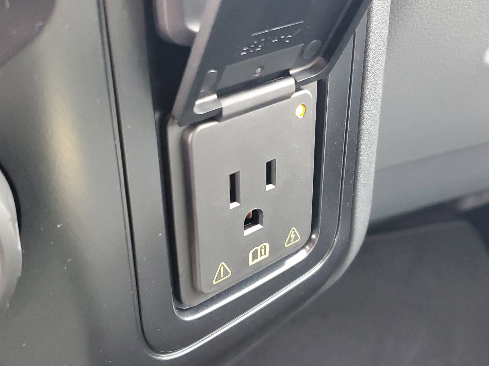 Certified 2025 Ford F350 XLT w/ FX4 Off-Road Package AWD/4WD image 25