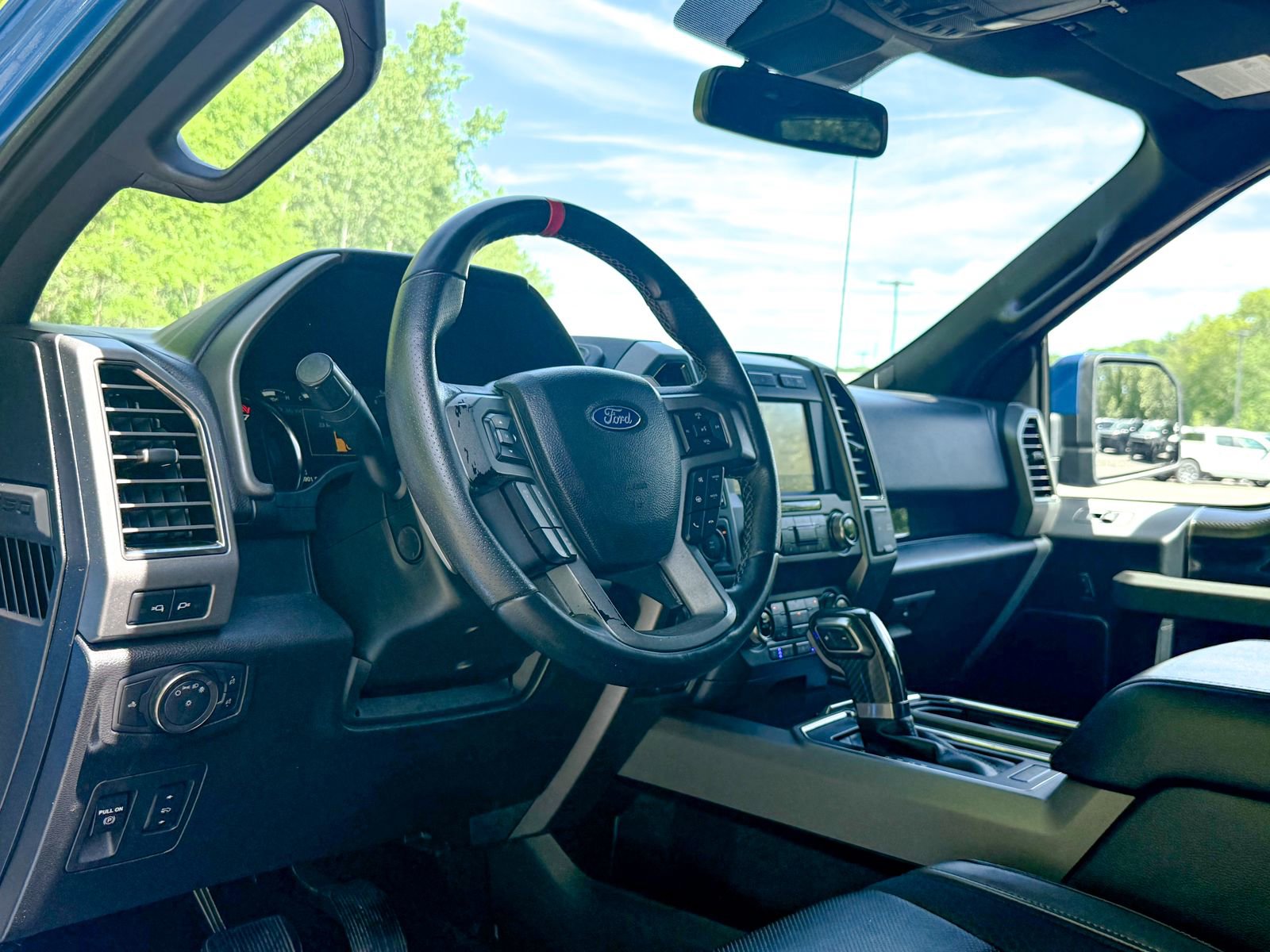 Certified 2019 Ford F150 Raptor w/ Equipment Group 802A Luxury AWD/4WD image 15