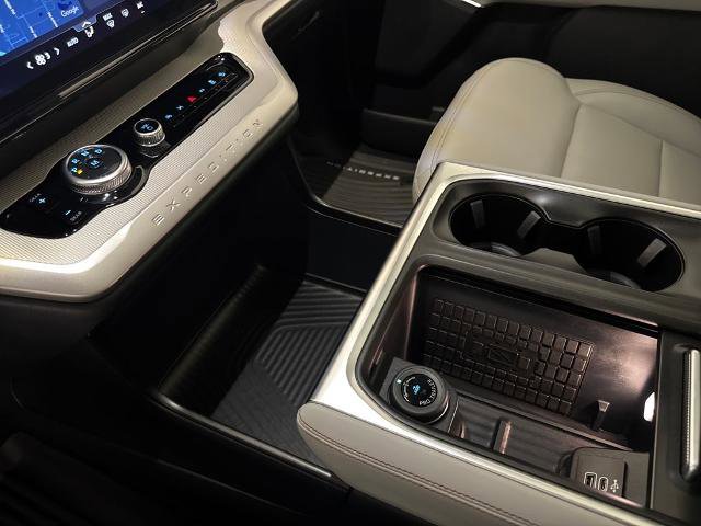 Certified 2025 Ford Expedition Max Active image 33