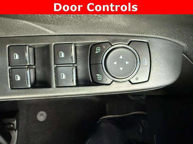 Certified 2022 Ford Escape SE w/ SE Sport Appearance Package image 18