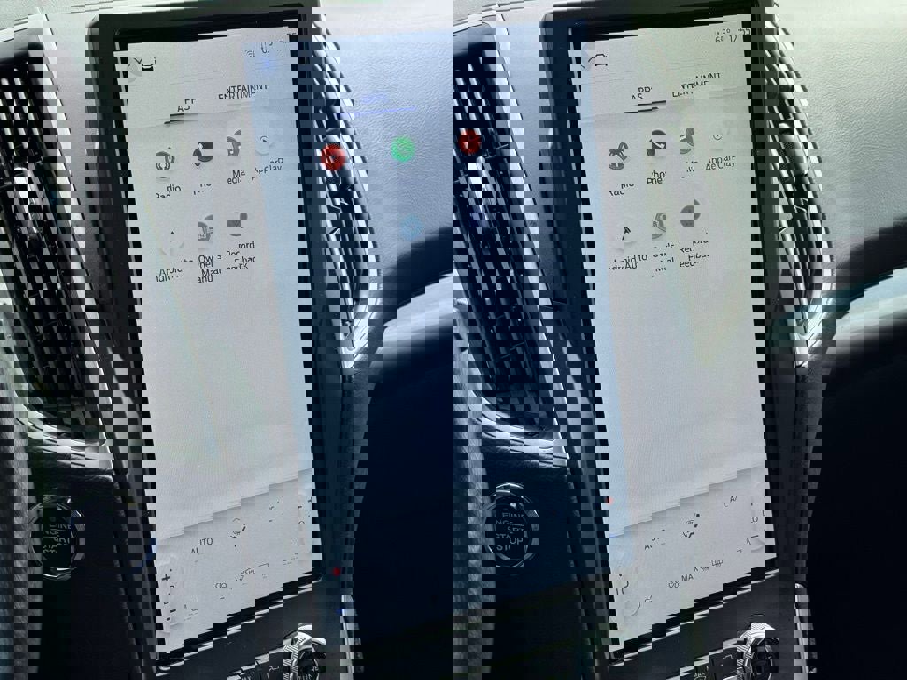 Certified 2023 Ford Edge SEL image 21