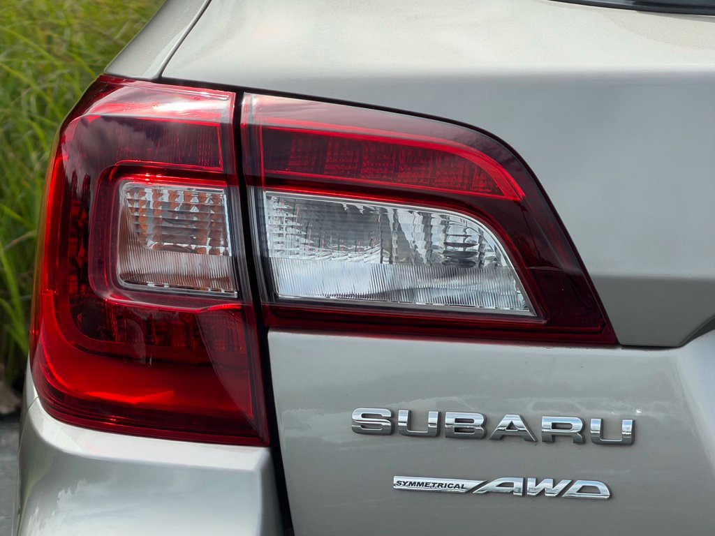 Used 2019 Subaru Outback 2.5i Premium AWD/4WD image 10