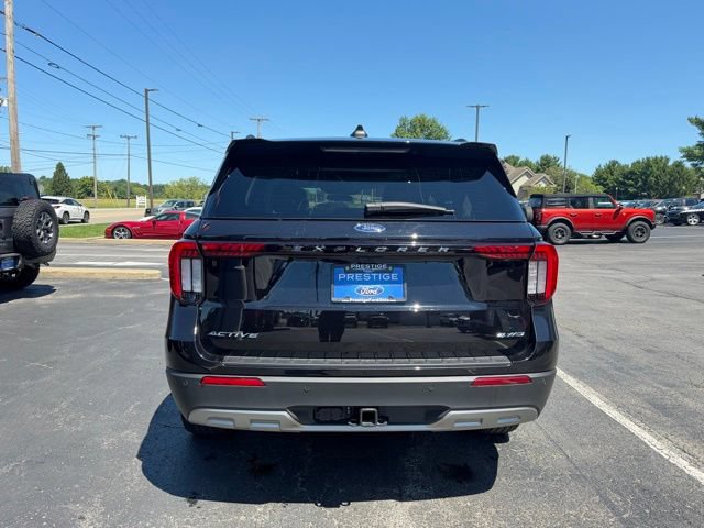 Certified 2025 Ford Explorer Active w/ Active Comfort Package AWD/4WD image 5