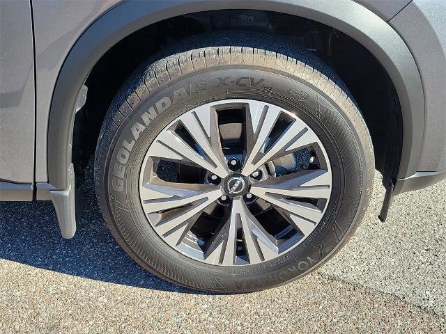 Used 2023 Nissan Rogue SV image 7
