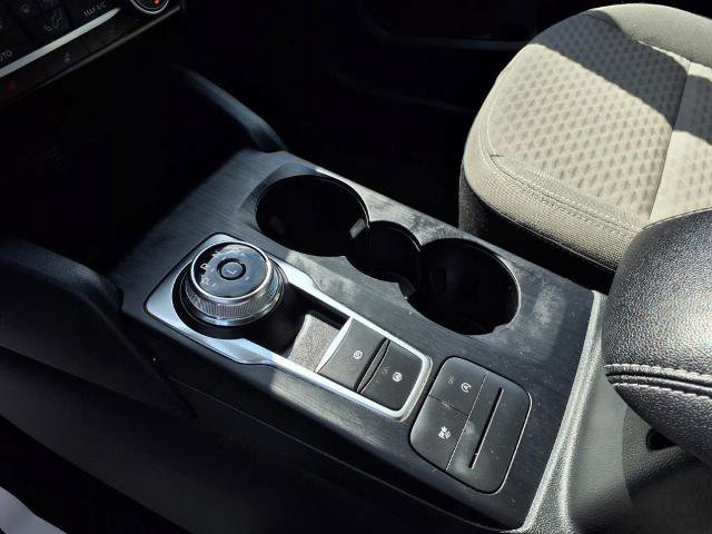 Certified 2022 Ford Escape SE w/ SE Sport Appearance Package image 14