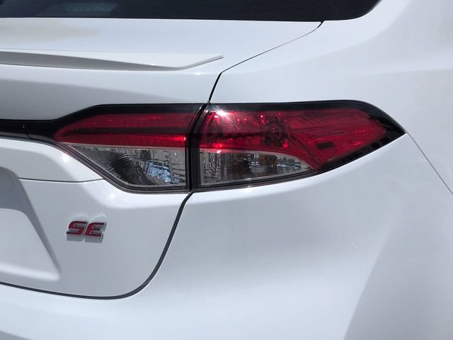 Used 2025 Toyota Corolla SE w/ Convenience Package FWD image 14