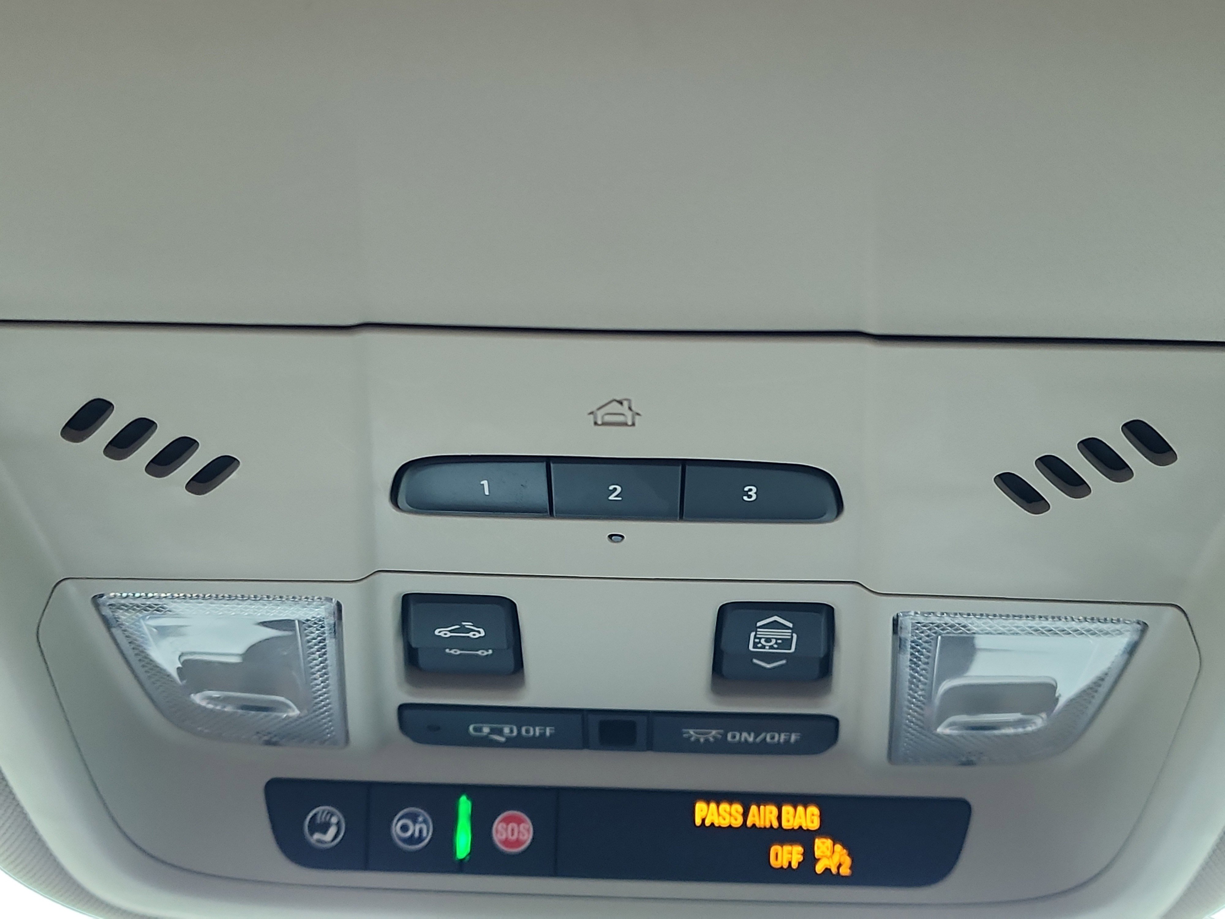 Used 2024 GMC Terrain Denali w/ Denali Premium Package image 28