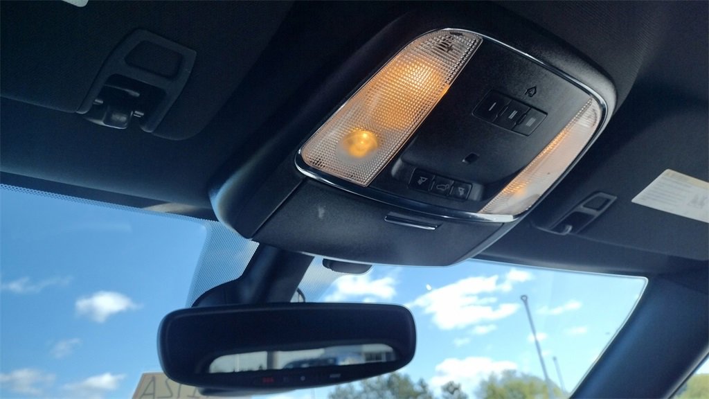 Used 2018 Jeep Grand Cherokee Altitude image 17