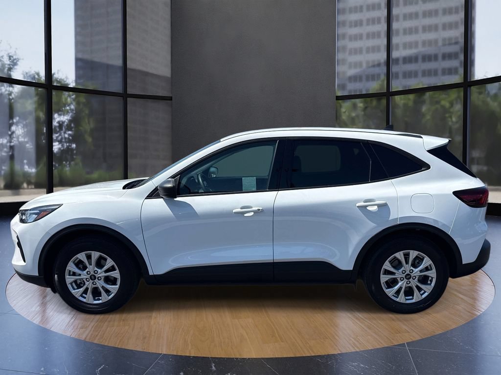 Certified 2025 Ford Escape Active FWD image 5