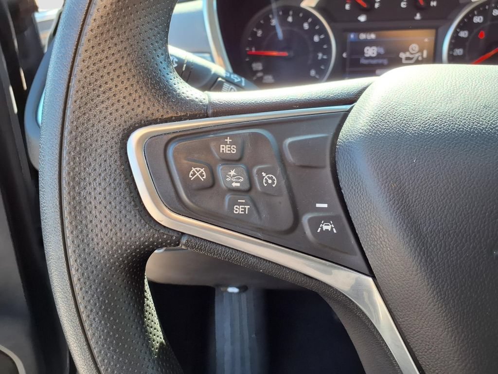 Used 2023 Chevrolet Equinox LT FWD image 18