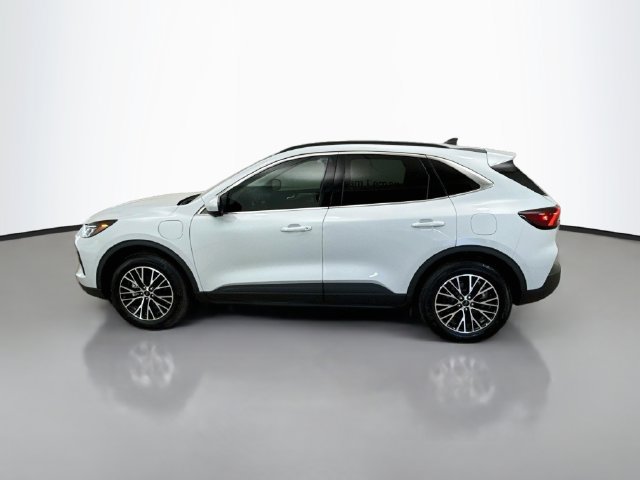 Certified 2025 Ford Escape SE w/ PHEV Premium Package FWD image 4