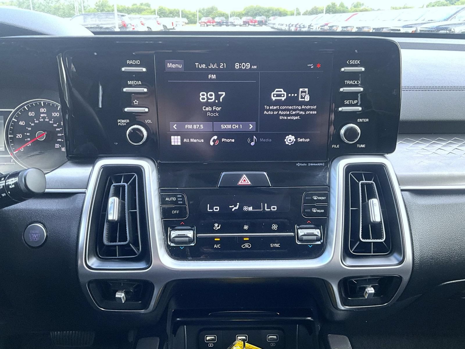 Used 2021 Kia Sorento S w/ Panoramic Sunroof Package AWD/4WD image 14